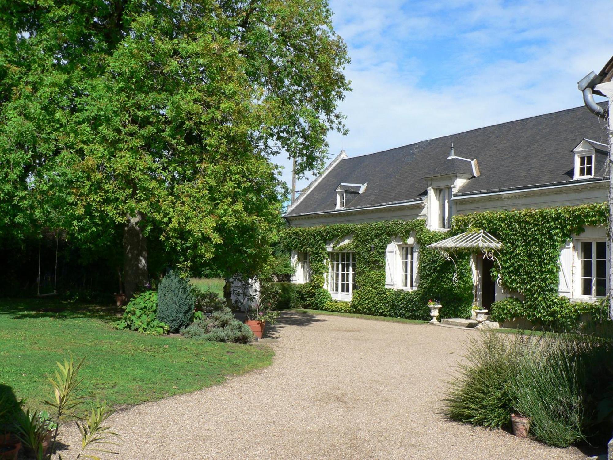 Le Clos De La Chesneraie Saint-Georges-sur-Cher Exteriör bild